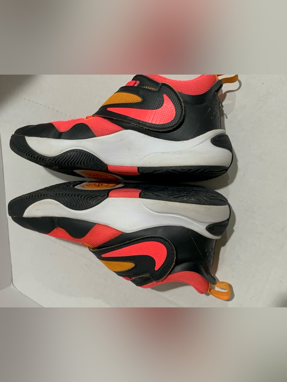 Nike Boys Stylish Team Hustle D 11 Sneakers in Pink/Orange/Black/White SIZE 7Y - Picture 4 of 12